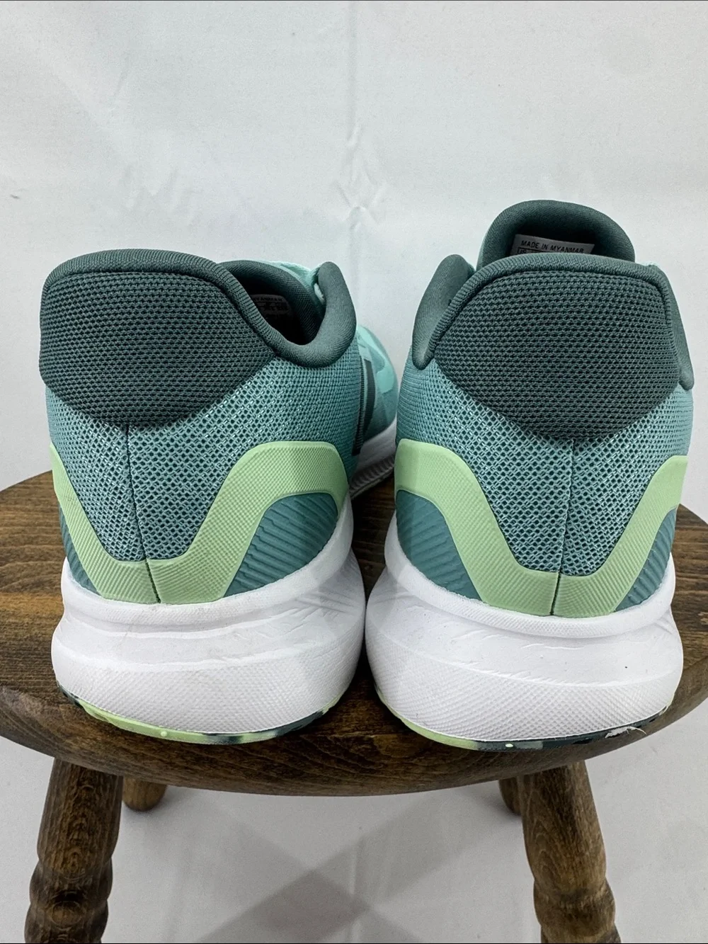 Like New! Adidas Womens Runfalcon 5 Cloudform Running Shoes, Mint Aqua Teal, 7